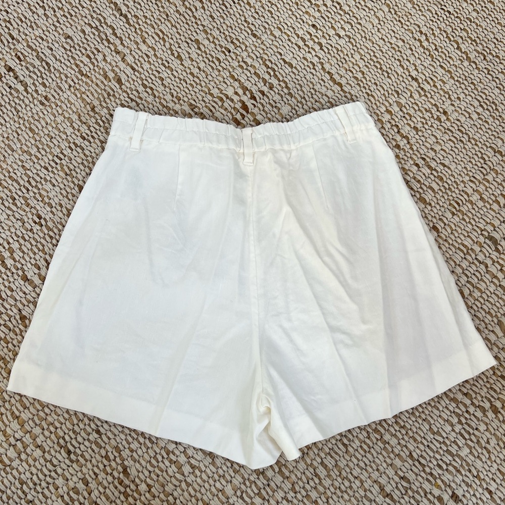 Wilfred white tailored shorts - Picture 3 of 4